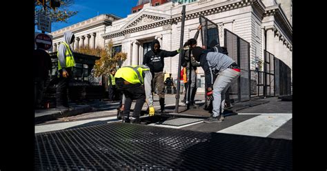 Secret Service Erects Barricades Around White House and 